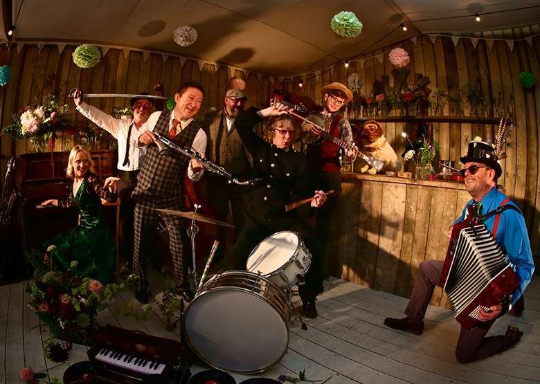 The Cloggz featuring Mark Edwards, Julian Nicholas, Imogen Ryall and Darren Beckett