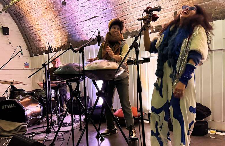 L-R: Seb Rochford, Rosie Bergonzi and Luzmira Zerpa – Photos by Calvin McKenzie