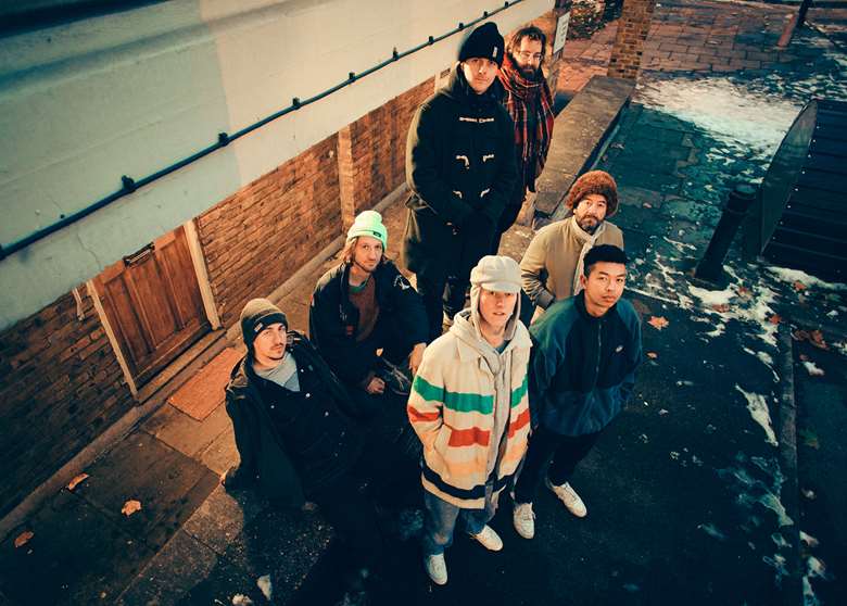 Raising the roof Snazzback – photo by Sophie Jouvenaar